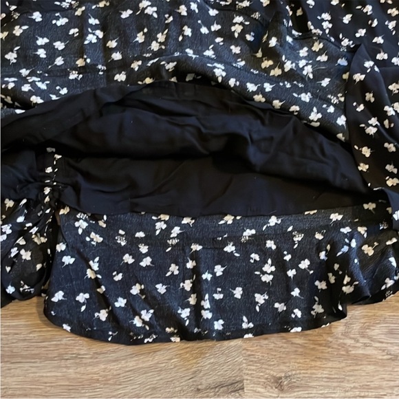 Garage Black & White Floral Mini Skirt Set with Ruffle Hem & Adjustable Ruching - Picture 10 of 16